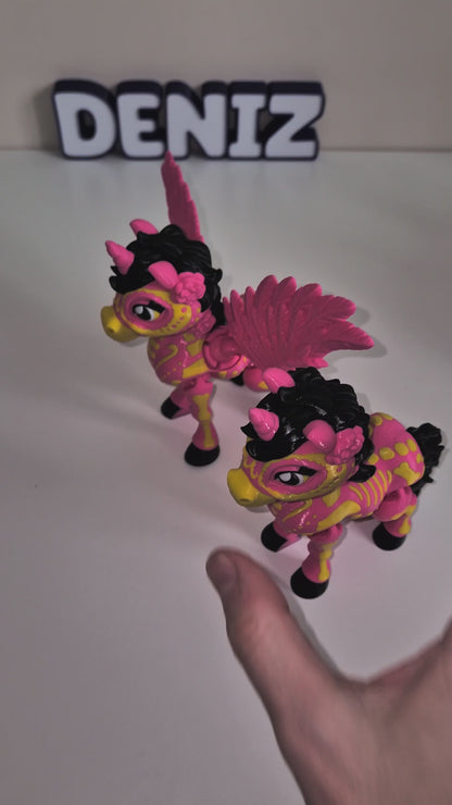 Hareketli Unicorn Figürü